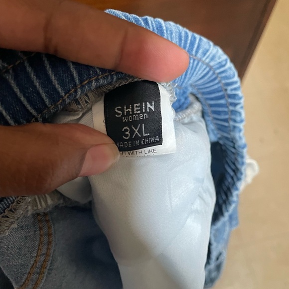 SOLD - Picture 4 of 4